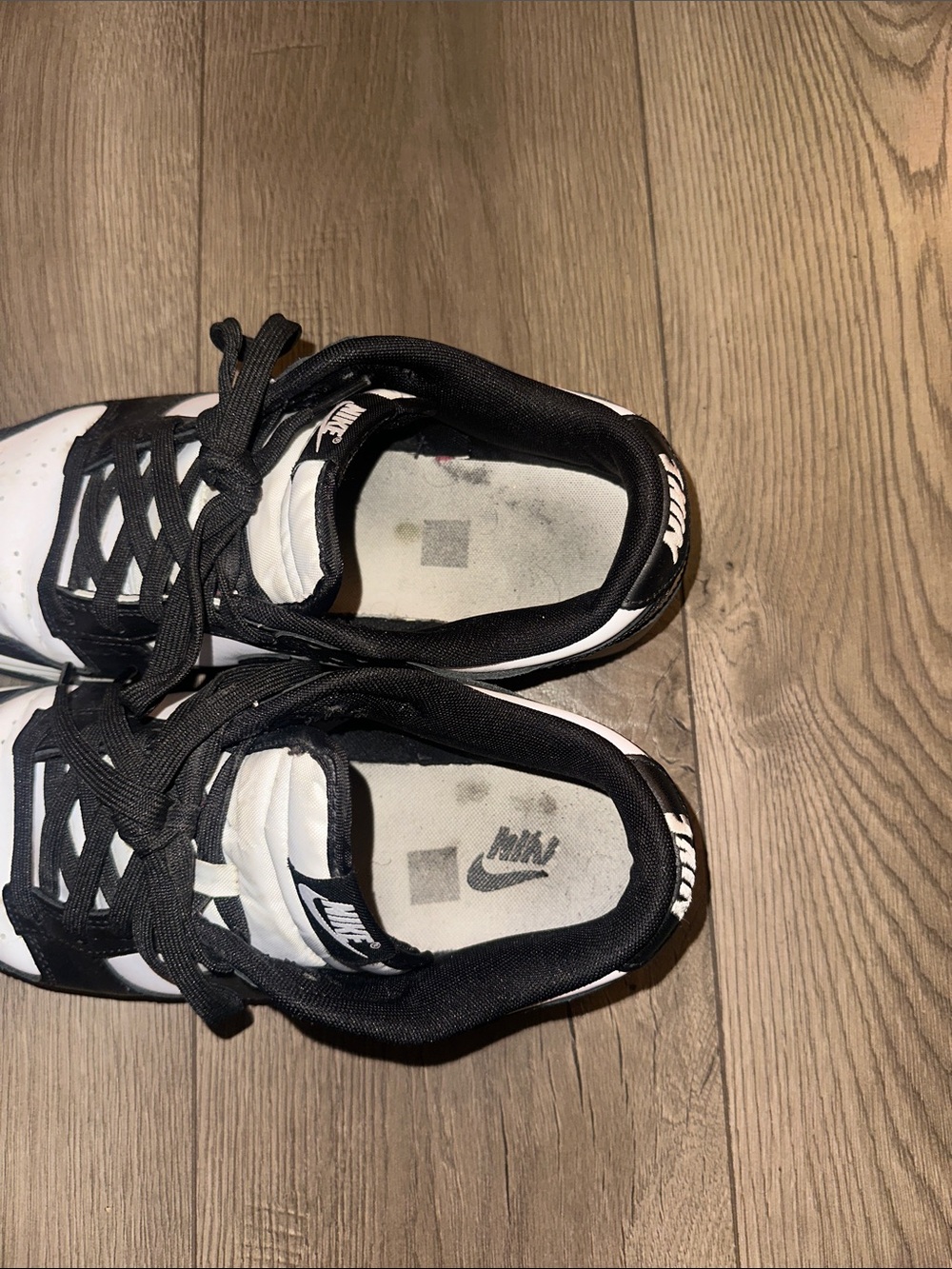 Nike Black and White Low-Top Sneakers with Swoosh - Picture 3 of 7